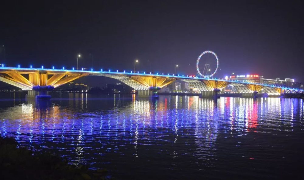 商業(yè)建筑亮化設(shè)計(jì)的核心要素是什么？